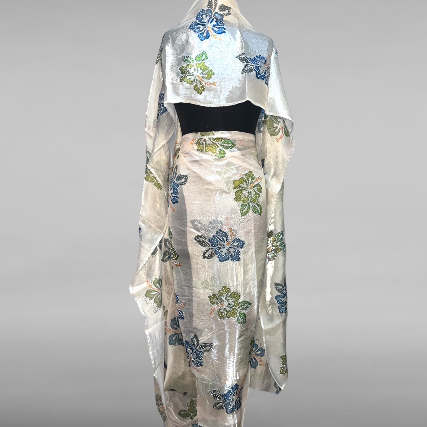 Nabila (White Flora Toub)