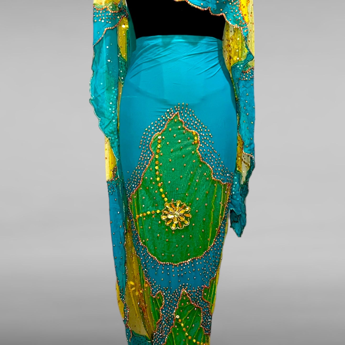 Naila Toub
