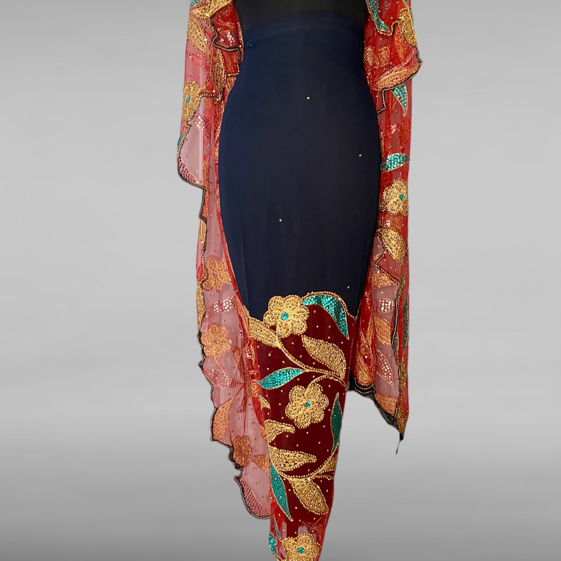 Rahiq Toub in black 